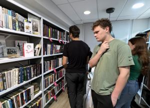Экскурсия «Современная библиотека – современному читателю»