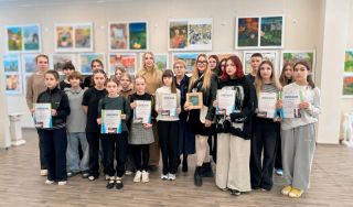 Анастасия Смоктуновская наградила участников конкурса «Портрет актёра»