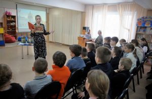 Город в стальном кольце Город в стальном кольце