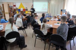 Познавательный час «Весёлые науки без скуки»