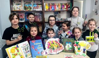 Поэтический час «Мамин праздник»