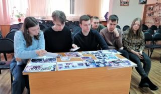 Игра «Семейные истории: Суриков и потомки»