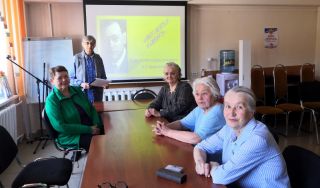 Литературный час «Умел смеяться и смешить»