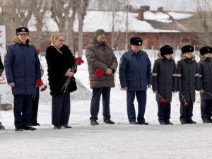 В Ачинске почтили память Иннокентия Смоктуновского