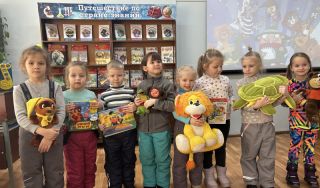 Музыкальное ассорти «С песней весело играть» Музыкальное ассорти «С песней весело играть»