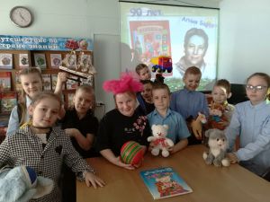 Час поздравлений «Навстречу любимым героям»