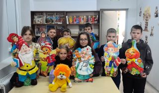 Час душевного чтения «Сказки из бабушкиного сундучка»