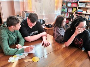 Интеллектуальная игра «Классика жанра»