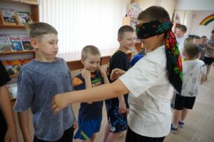 Познавательно-развлекательный час «Дружба начинается с улыбки»