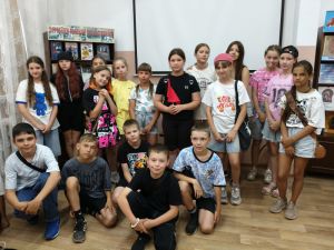 Военный эшелон «В парадном строю 41 года»