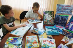 День новой книги «Мир новых историй»