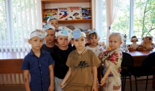 Литературное чудо-дерево «Стихорассказка» Литературное чудо-дерево «Стихорассказка»