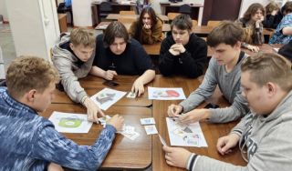 Игра «Семья – это…» Игра «Семья – это…»